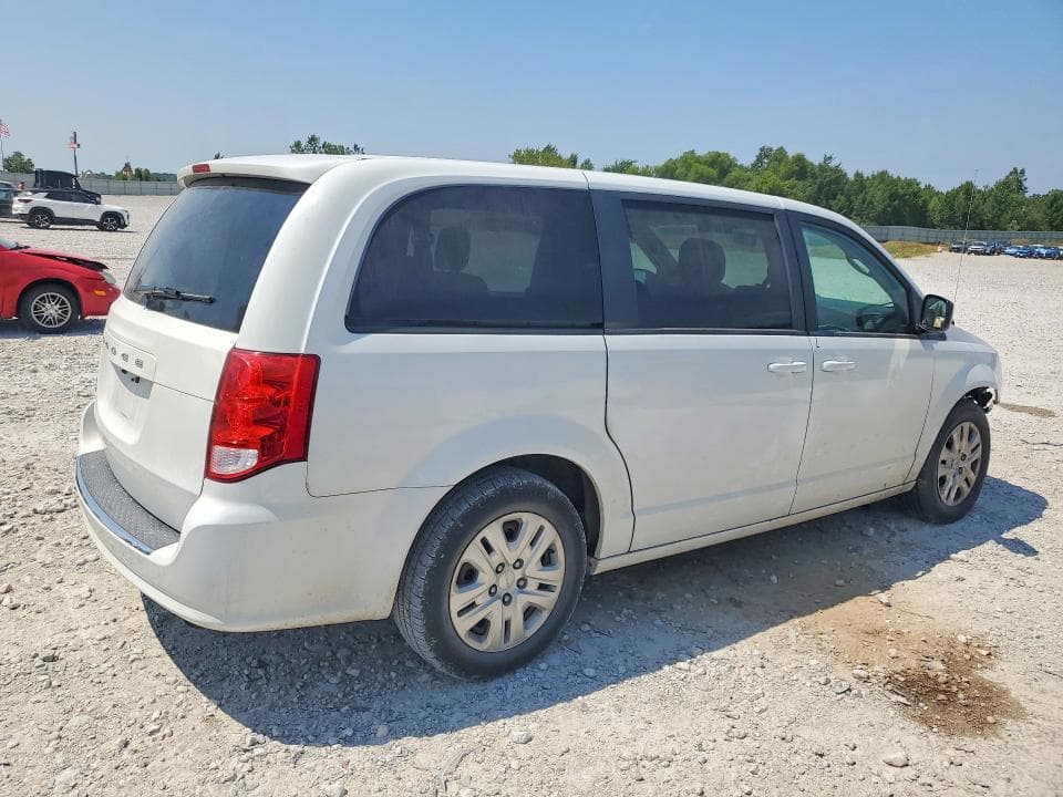 2018 DODGE GRAND CARAVAN SE 3