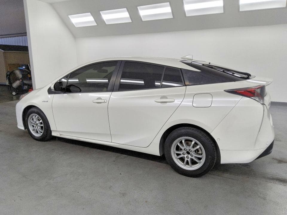 2018 TOYOTA PRIUS TWO 2