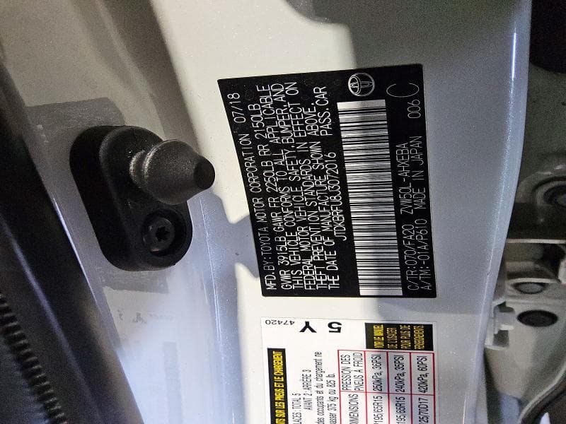 2018 TOYOTA PRIUS TWO 12