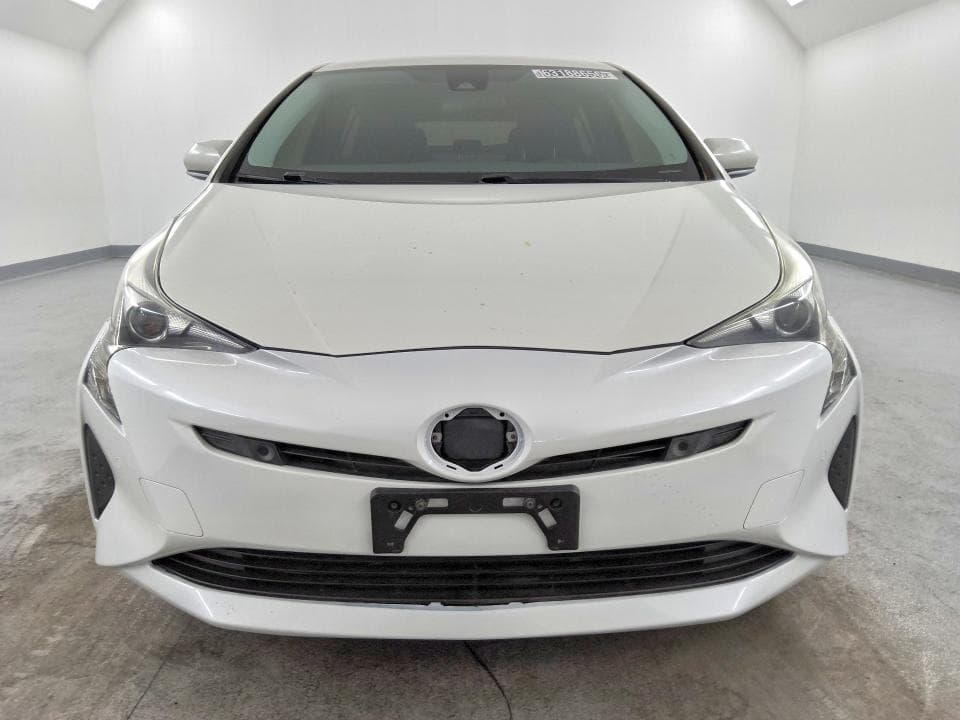 2018 TOYOTA PRIUS TWO 5
