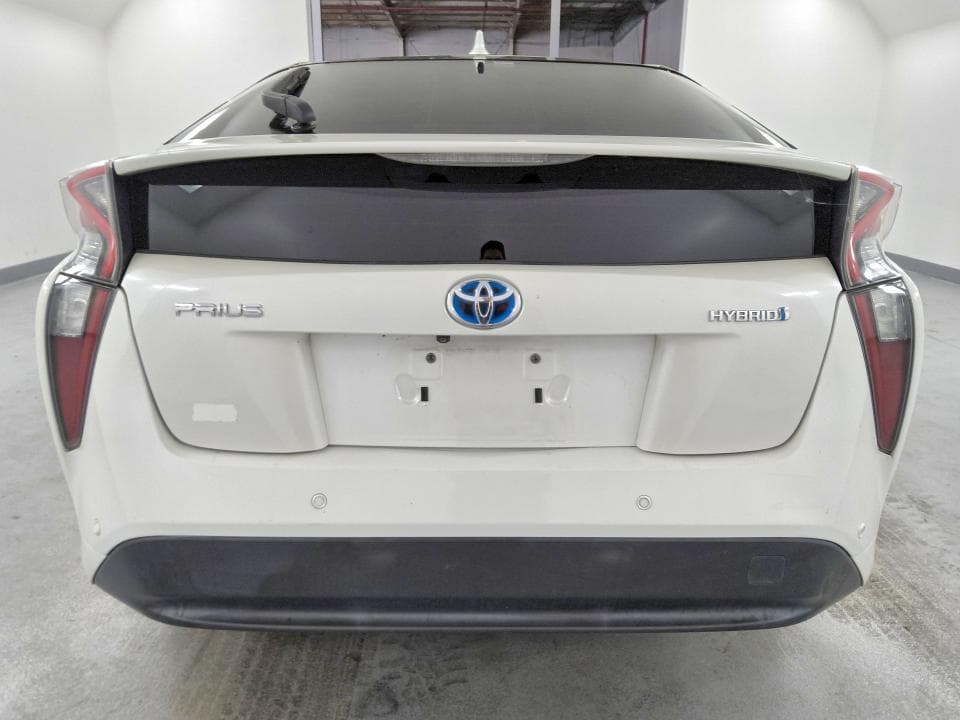 2018 TOYOTA PRIUS TWO 6