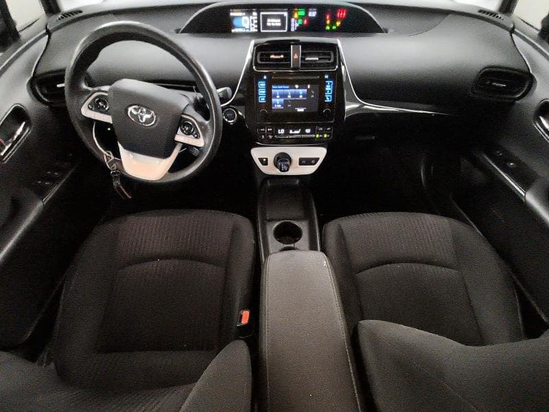 2018 TOYOTA PRIUS TWO 8