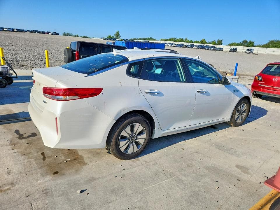 2017 KIA OPTIMA HYBRID 3