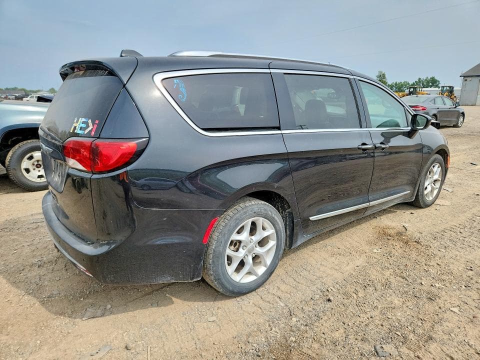 2017 CHRYSLER PACIFICA TOURING L PLUS 3