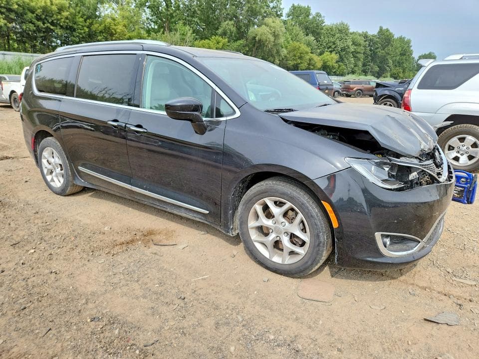 2017 CHRYSLER PACIFICA TOURING L PLUS 4