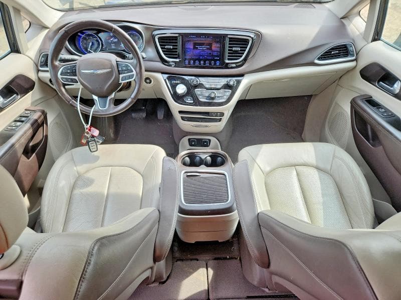 2017 CHRYSLER PACIFICA TOURING L PLUS 8