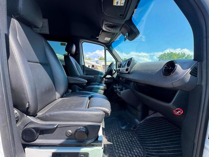 2024 MERCEDES-BENZ SPRINTER 2500 5