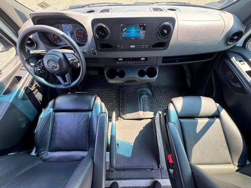 2024 MERCEDES-BENZ SPRINTER 2500 9
