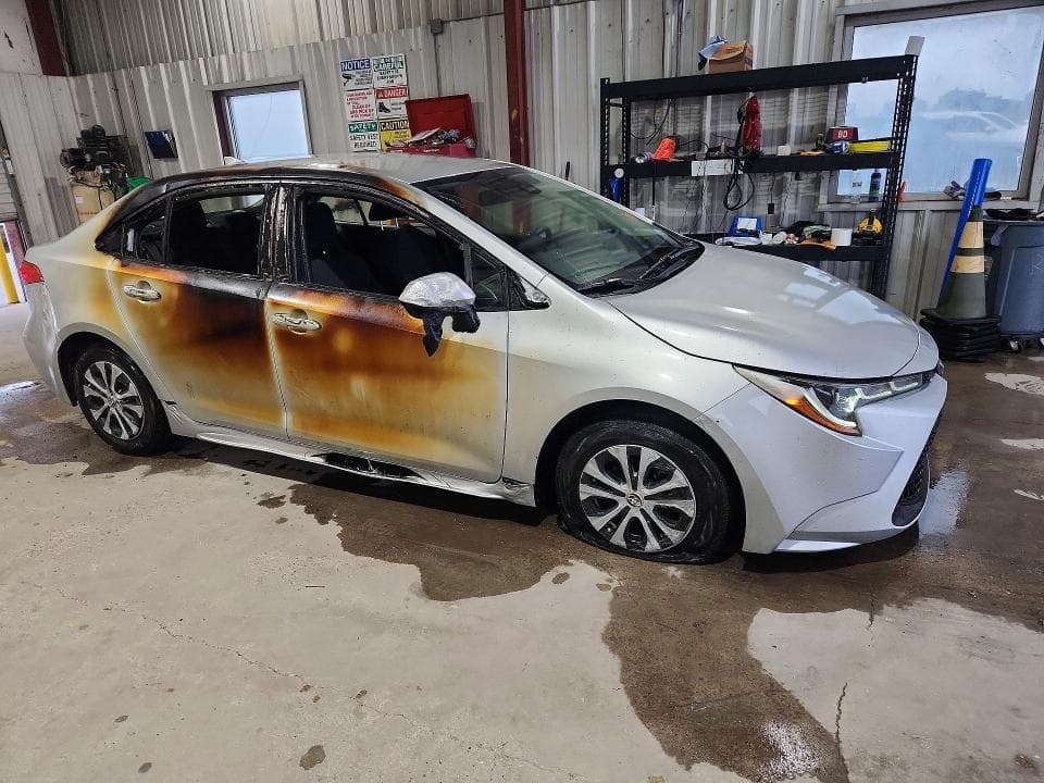 2022 TOYOTA COROLLA LE 4