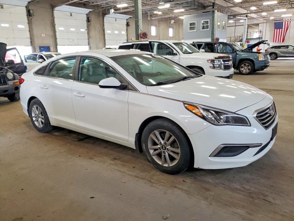 2017 HYUNDAI SONATA SE 4