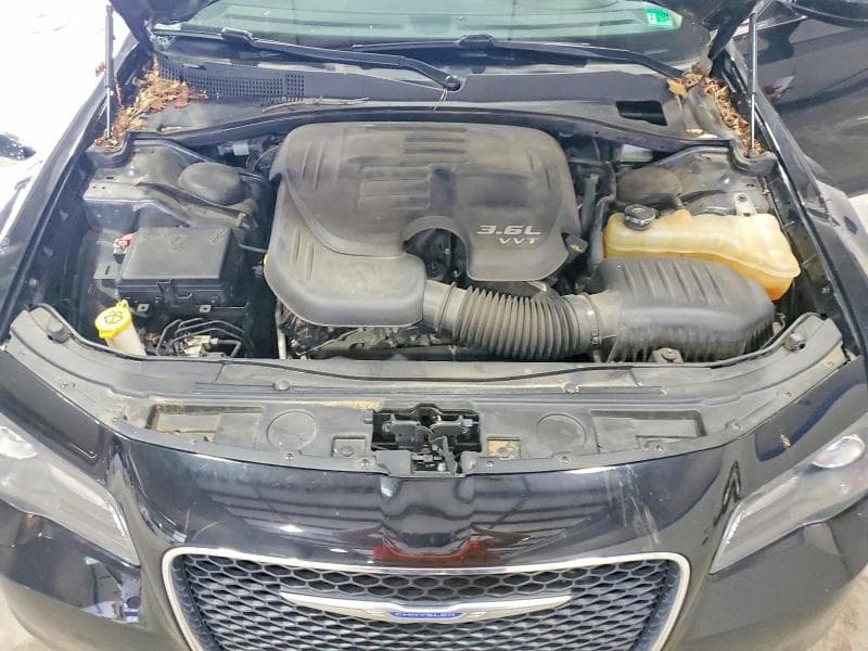 2018 CHRYSLER 300 TOURING 11