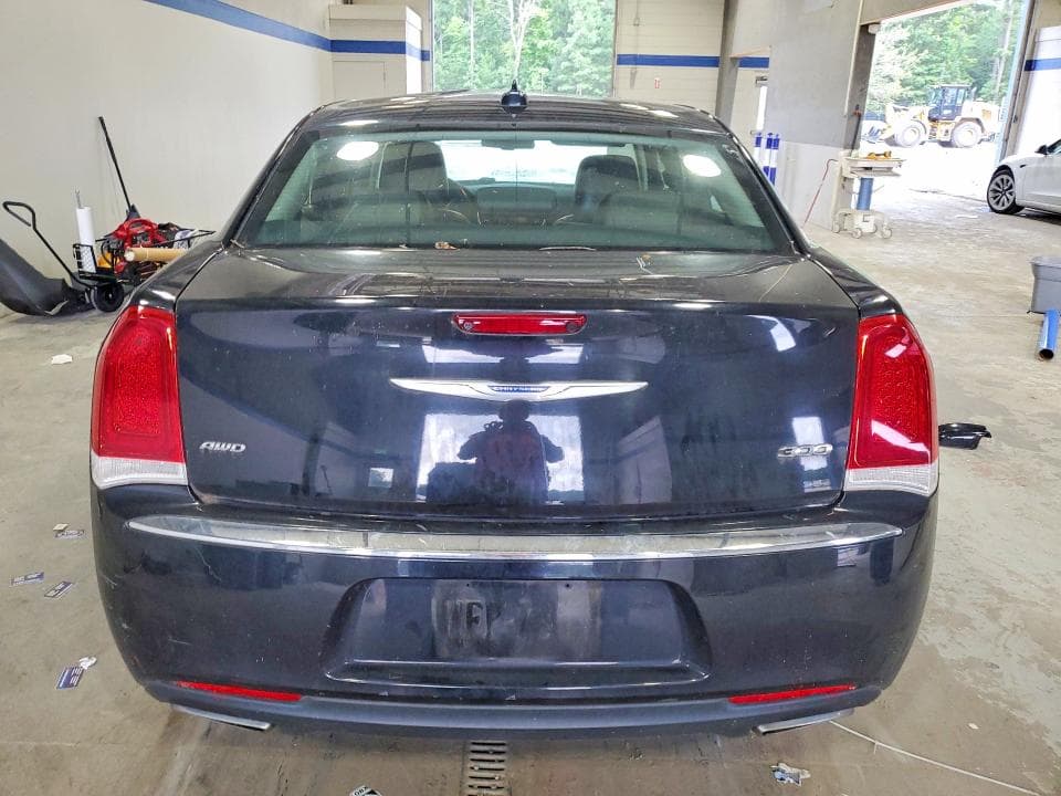 2018 CHRYSLER 300 TOURING 6
