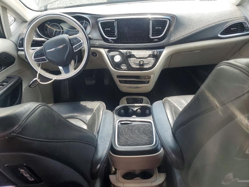 2019 CHRYSLER PACIFICA LIMITED 8