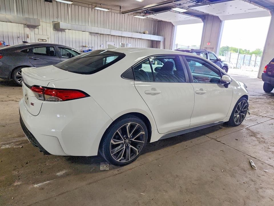 2020 TOYOTA COROLLA SE 3