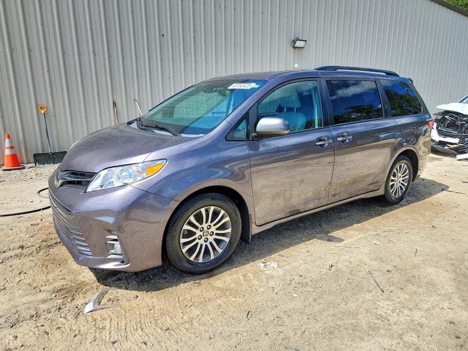 2020 TOYOTA SIENNA XLE 8-PASSENGER - 1