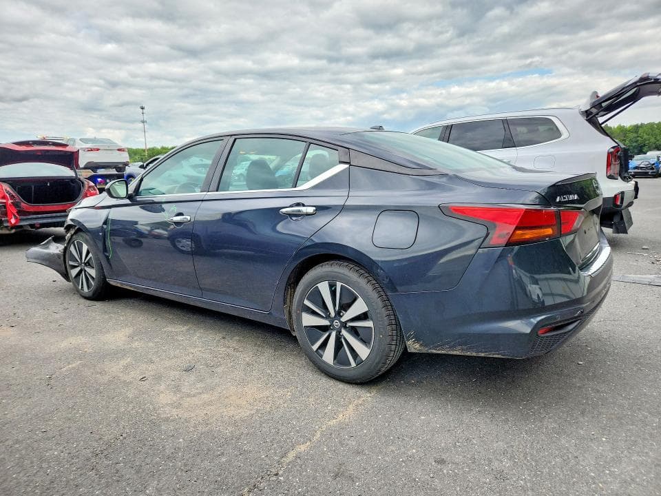 2021 NISSAN ALTIMA SV 2