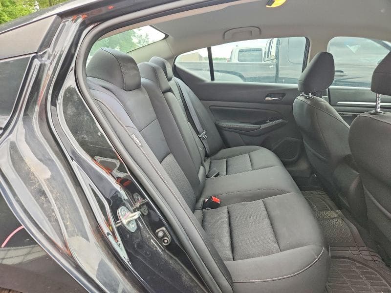 2021 NISSAN ALTIMA SV 10