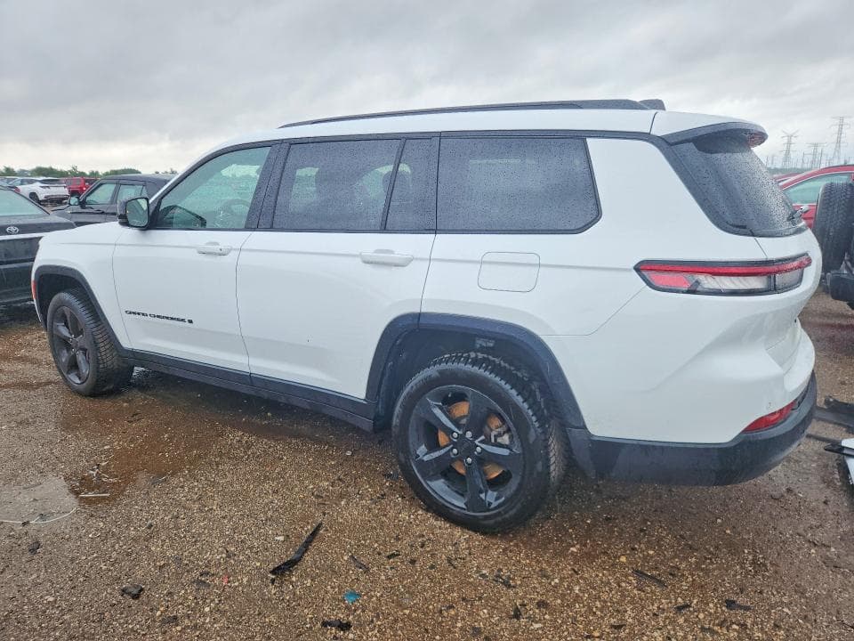 2023 JEEP GRAND CHEROKEE L LAREDO 2