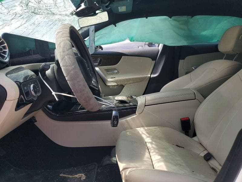 2019 MERCEDES-BENZ A 220 7