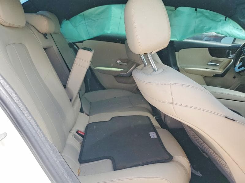 2019 MERCEDES-BENZ A 220 10