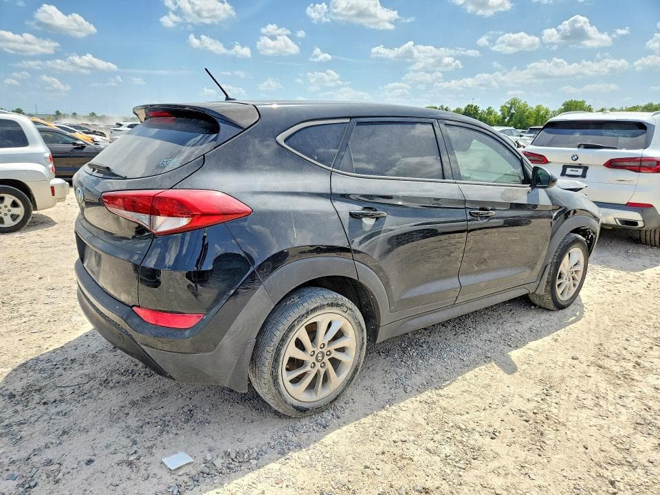 2018 HYUNDAI TUCSON SE 3