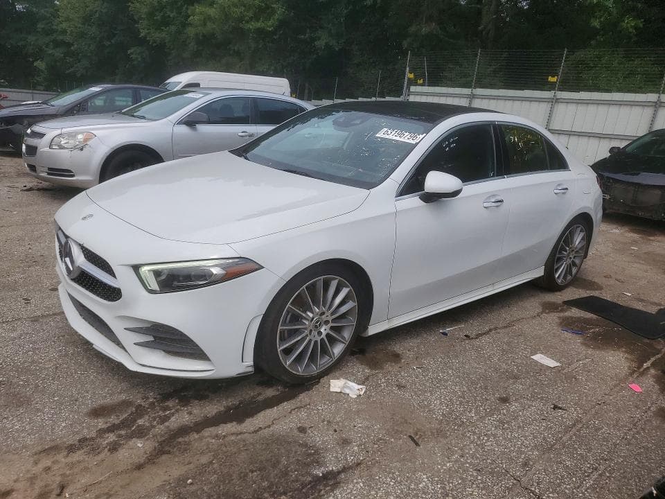 2020 MERCEDES-BENZ A 220 - 1