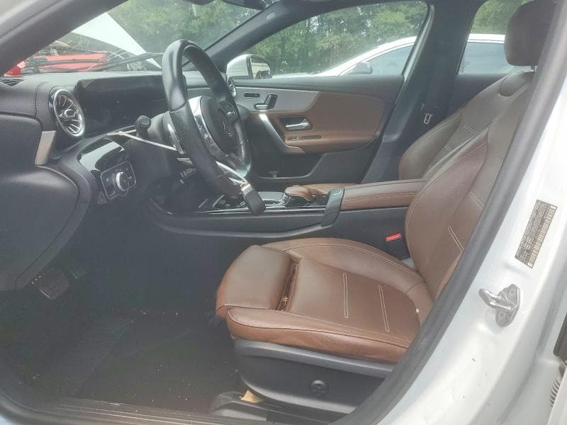 2020 MERCEDES-BENZ A 220 7