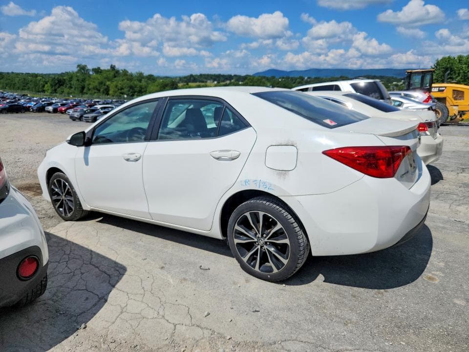 2017 TOYOTA COROLLA SE 2