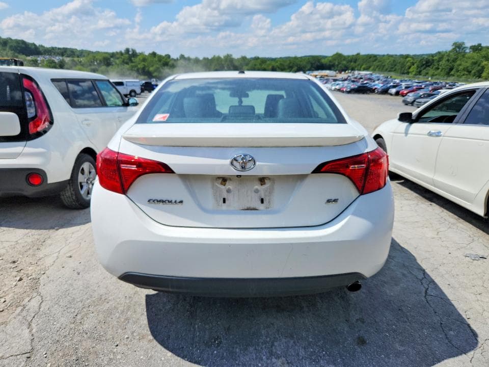2017 TOYOTA COROLLA SE 6
