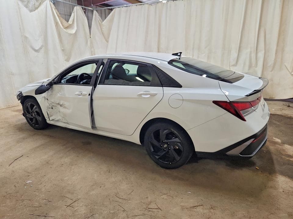 2026 HYUNDAI ELANTRA SEL SPORT 2