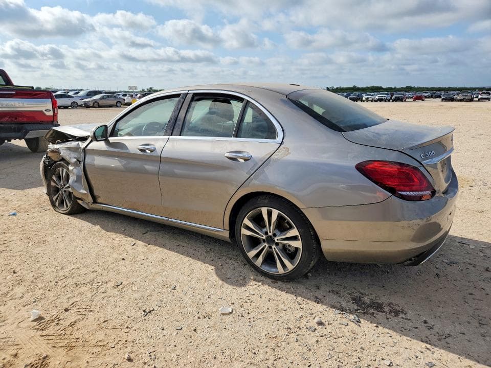 2019 MERCEDES-BENZ C 300 2