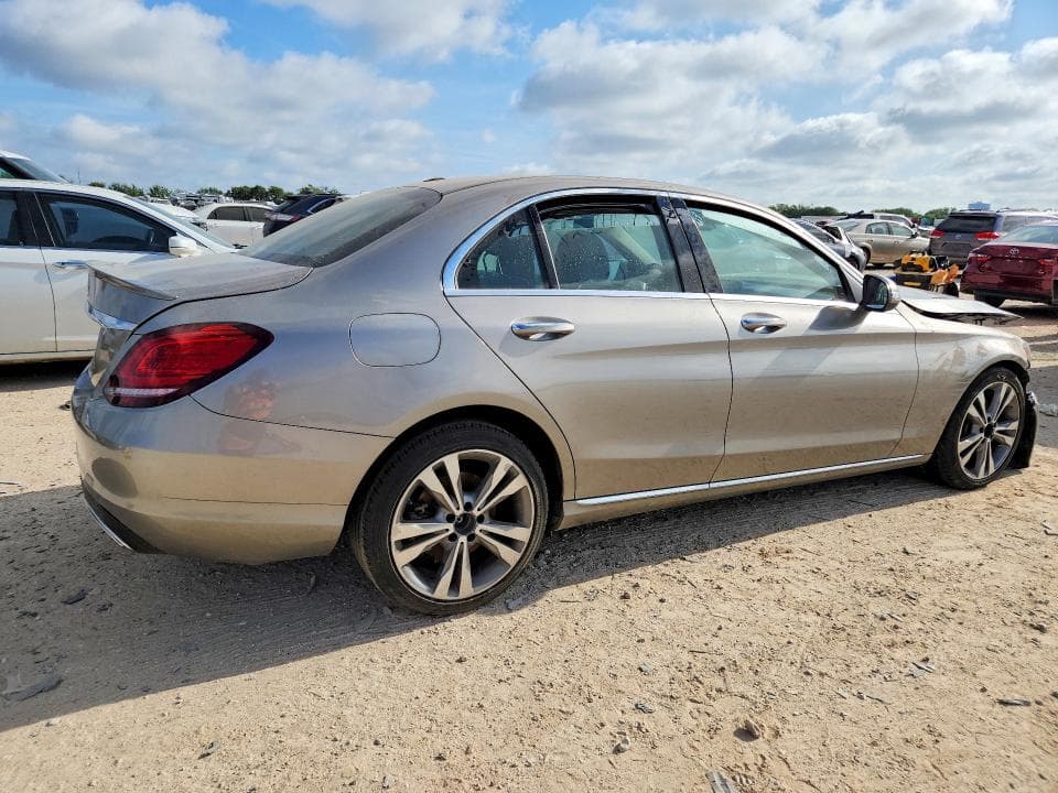 2019 MERCEDES-BENZ C 300 3