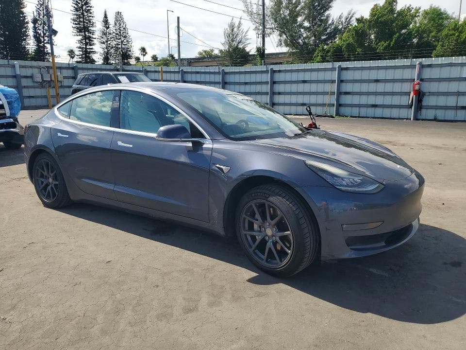 2019 TESLA MODEL 3 4