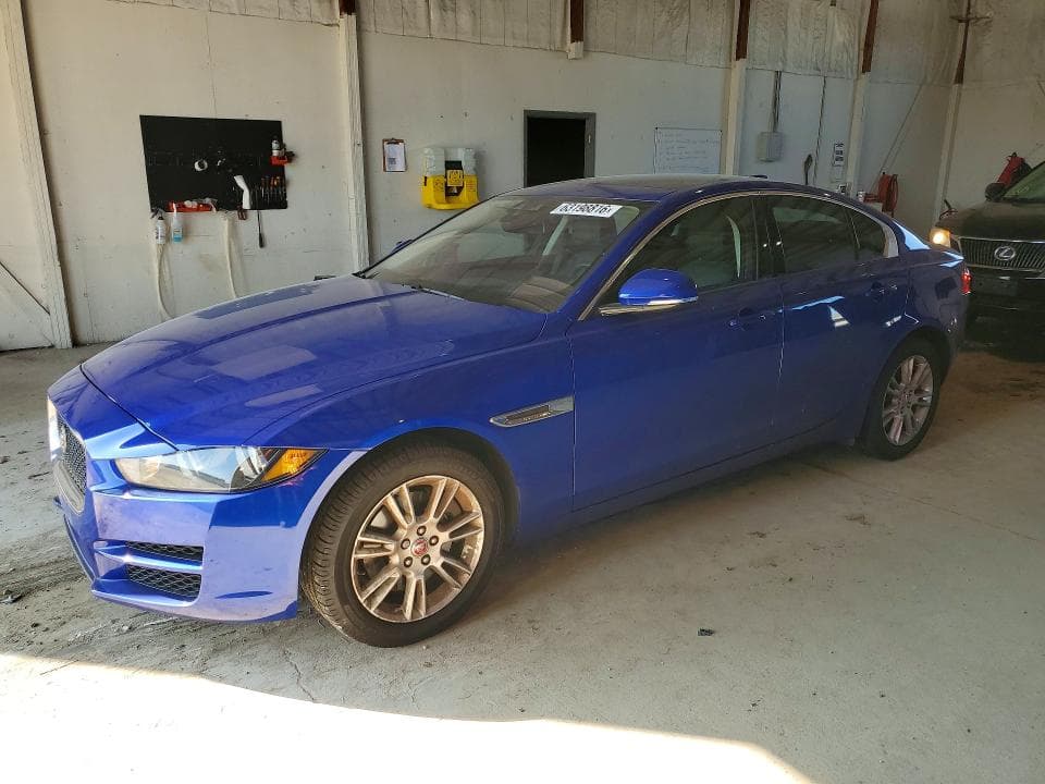 2017 JAGUAR XE PREMIUM - 1