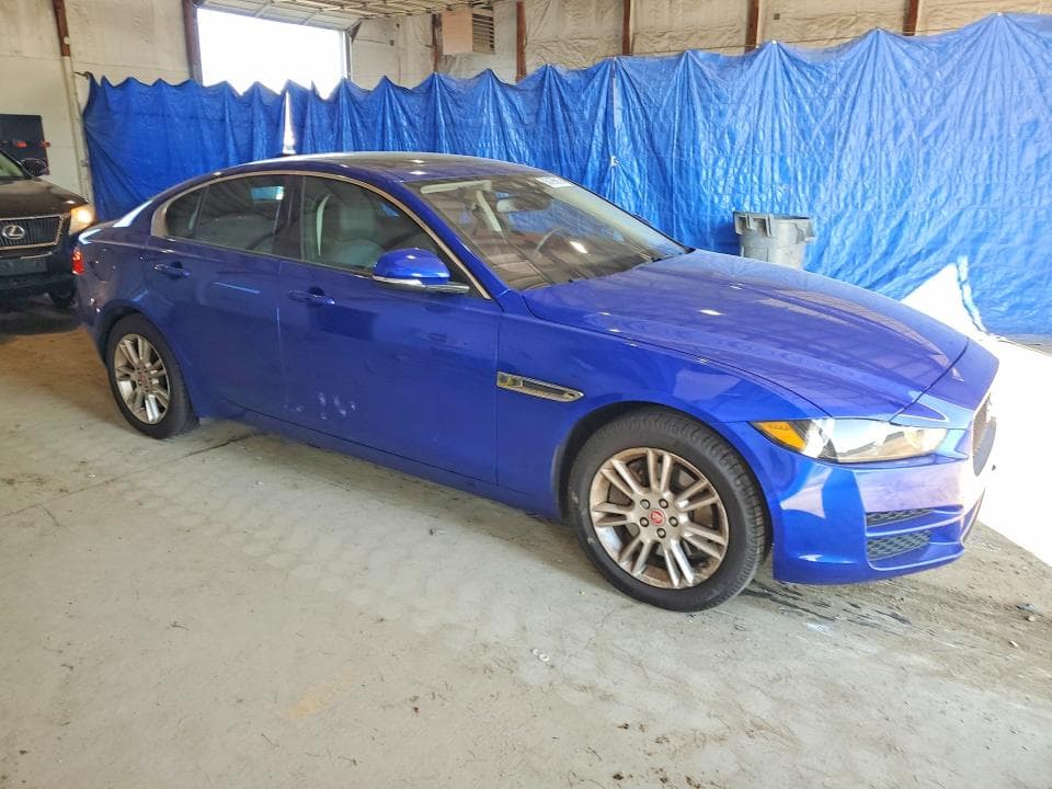 2017 JAGUAR XE PREMIUM 4