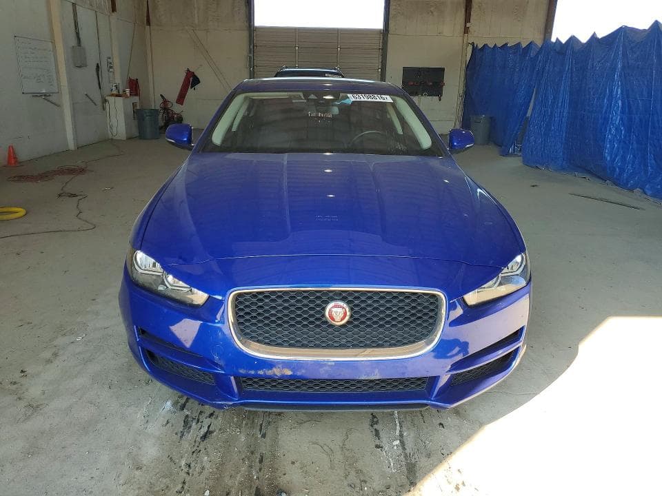 2017 JAGUAR XE PREMIUM 5