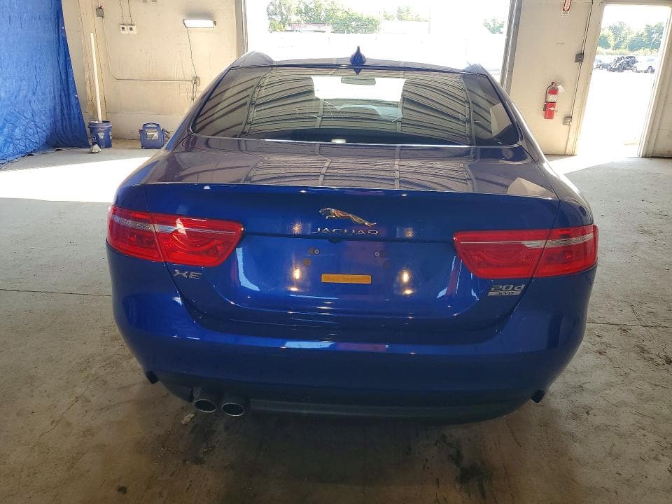 2017 JAGUAR XE PREMIUM 6