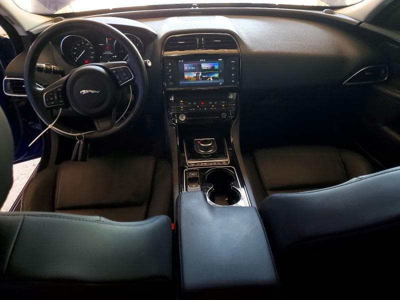 2017 JAGUAR XE PREMIUM 8