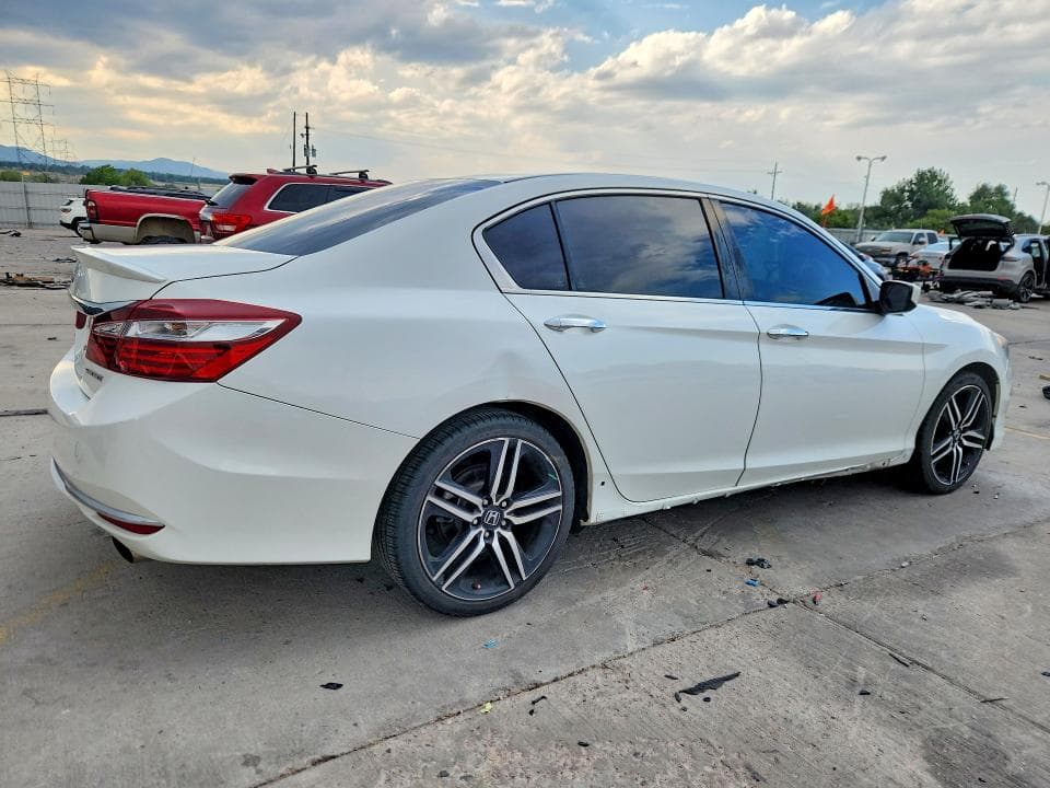 2017 HONDA ACCORD SPORT 3