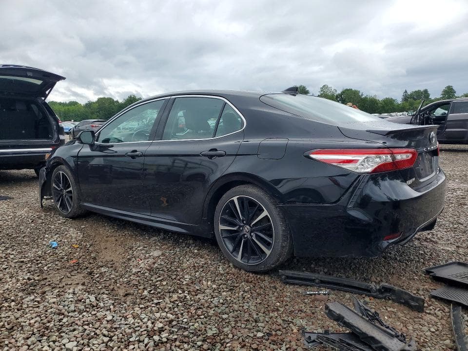 2020 TOYOTA CAMRY XSE 2