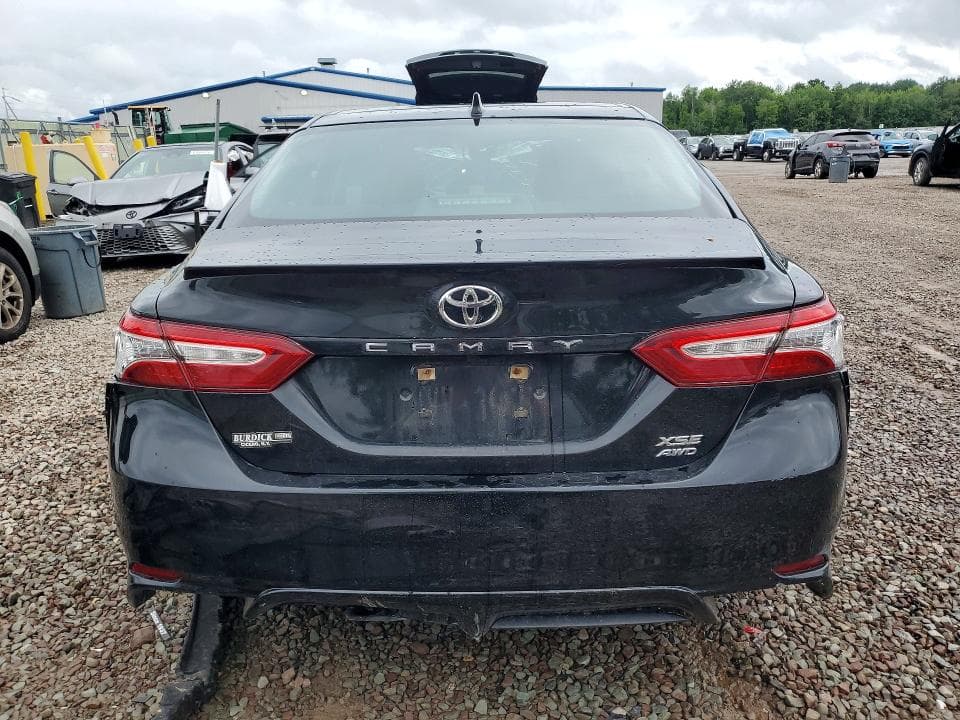 2020 TOYOTA CAMRY XSE 6