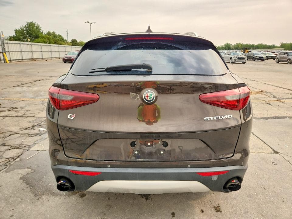 2018 ALFA ROMEO STELVIO 6