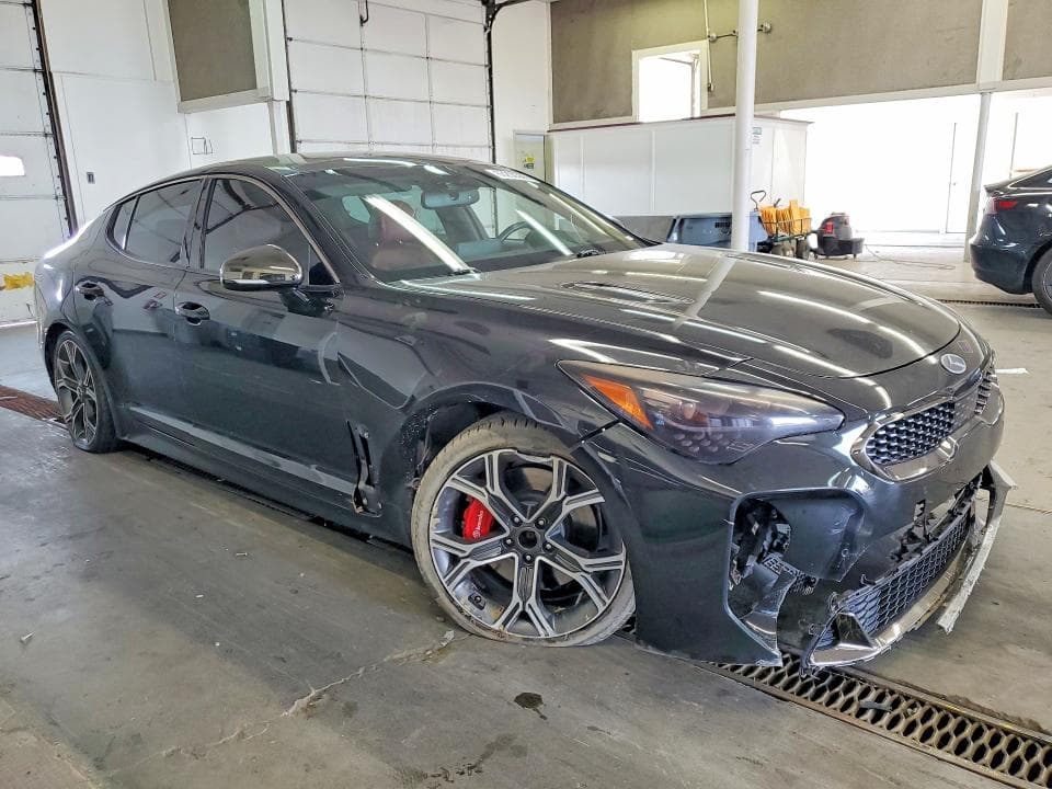 2018 KIA STINGER GT2 4