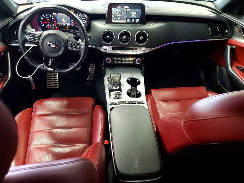 2018 KIA STINGER GT2 8
