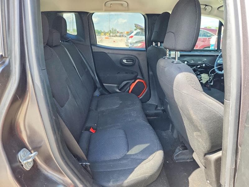 2018 JEEP RENEGADE SPORT 11