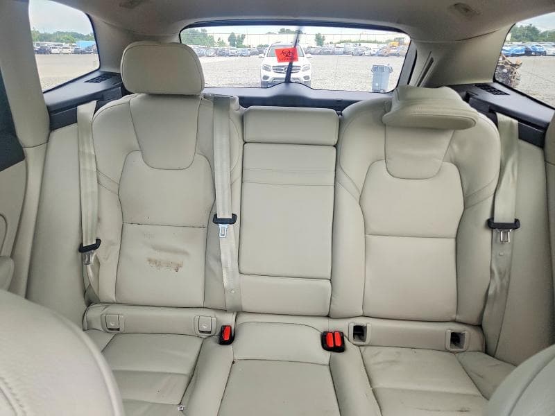 2021 VOLVO XC60 T5 MOMENTUM 10