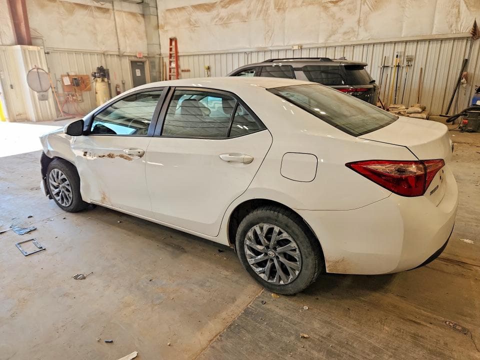 2017 TOYOTA COROLLA LE 2