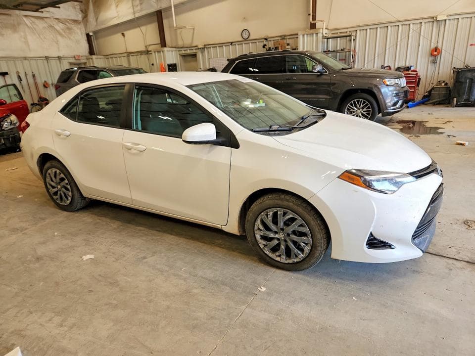 2017 TOYOTA COROLLA LE 4