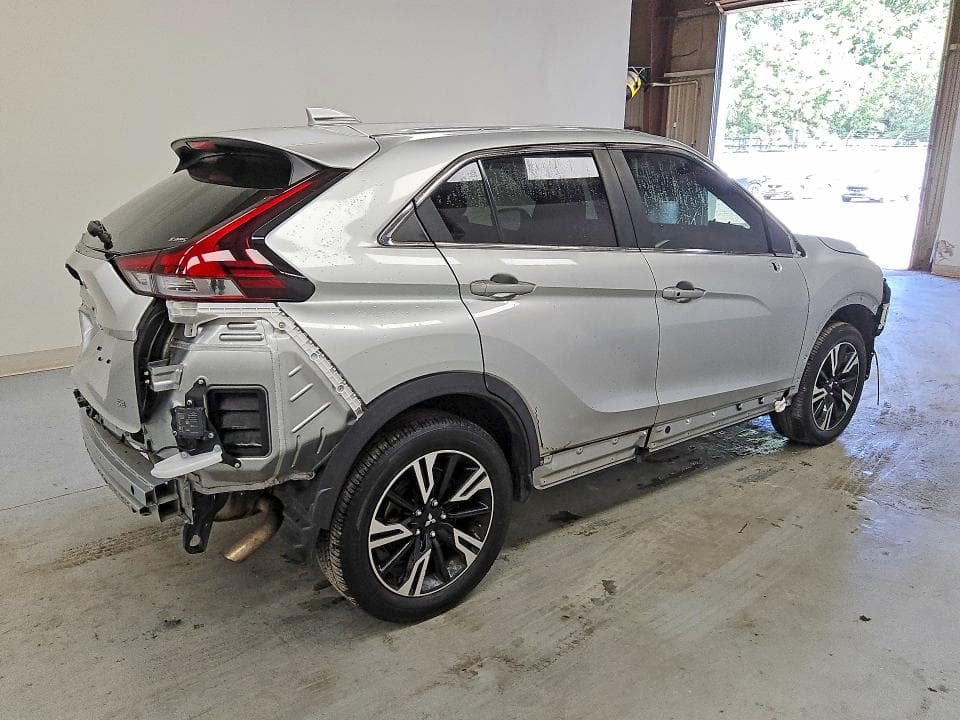 2024 MITSUBISHI ECLIPSE CROSS SE 3