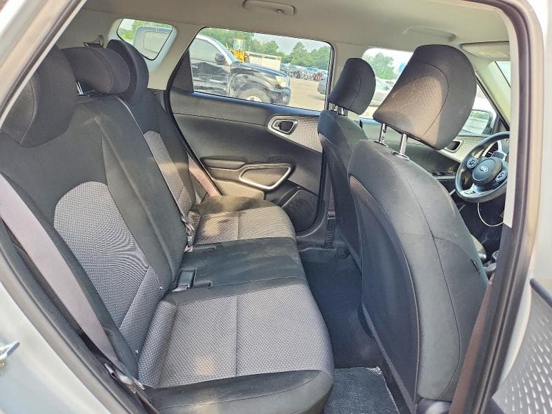 2020 KIA SOUL LX 10